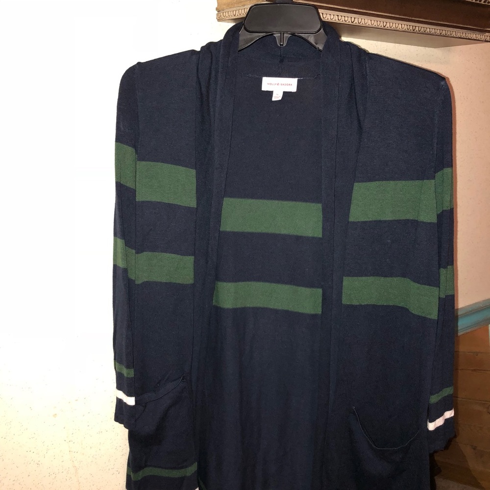 Mid-thigh length sweater